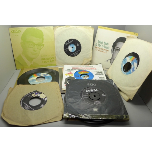 646 - A collection of Buddy Holly EPs and 7