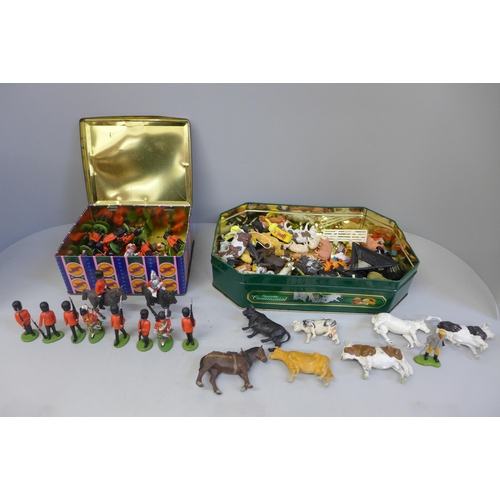 661 - A collection of Army and animal figures, mainly Britains