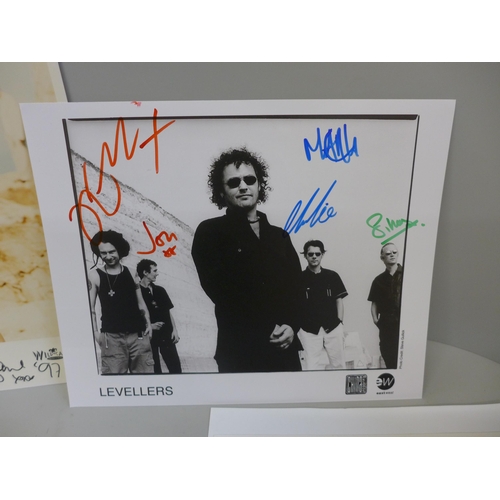 688 - Pop music autographs and promo cards; Lightning Seeds, Shed Seven, M People, Levellers, etc. (6)