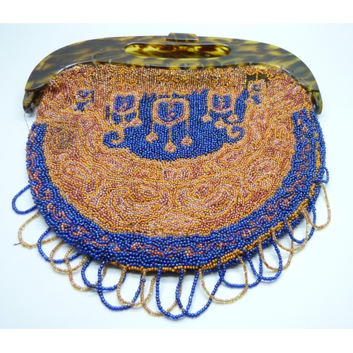 720 - A vintage 1920s-50s beadwork purse with faux tortoiseshell clip