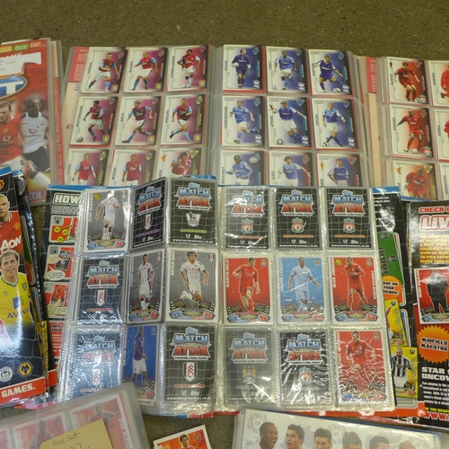 727 - A large collection of football trading cards, Match Attax, Shoot Out, etc.