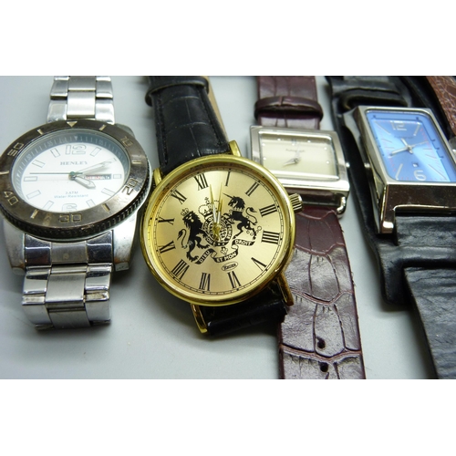 938 - Assorted fashion wristwatches