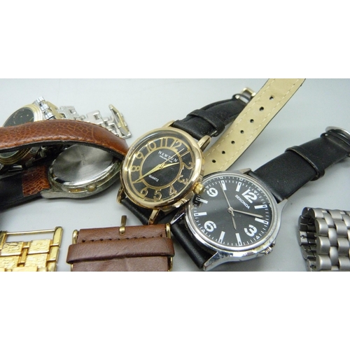 943 - Assorted fashion wristwatches