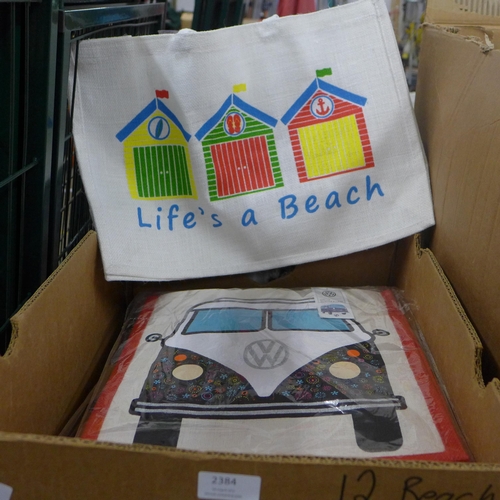 2384 - Twelve beach bags