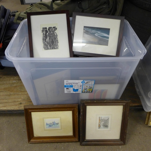 2399 - A box of framed and mounted prints, two woodcut prints and frames