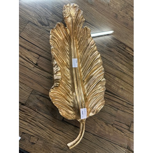 1389 - A gold metal banana leaf dish