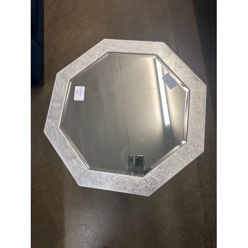 1460 - A hexagonal mirrored side table