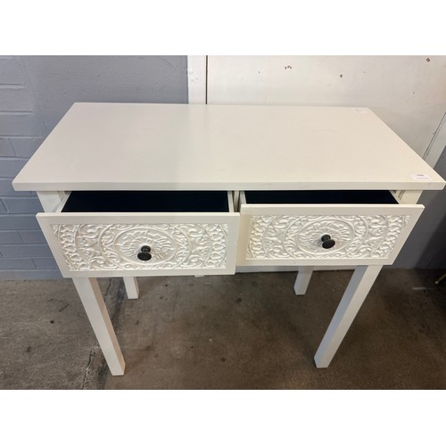 1466 - A small white dressing table/desk