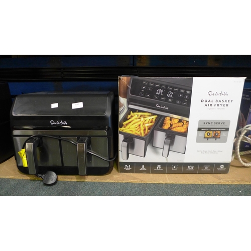 3042 - Sur La Table Air Fryer (298-190) *This lot is subject to VAT