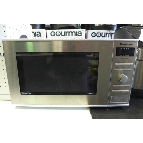 3087 - Panasonic Grill Microwave original RRP £129.99 + VAT (298-64) *This lot is subject to VAT