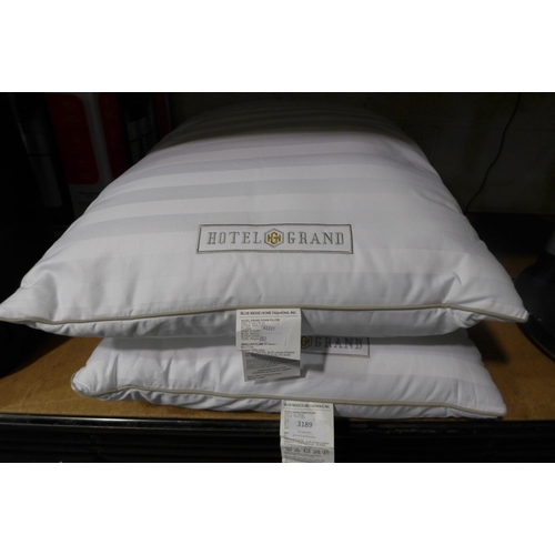 3189 - Hotel Grand Down Roll 2Pk jumbo pillow (300-190)   * This lot is subject to vat