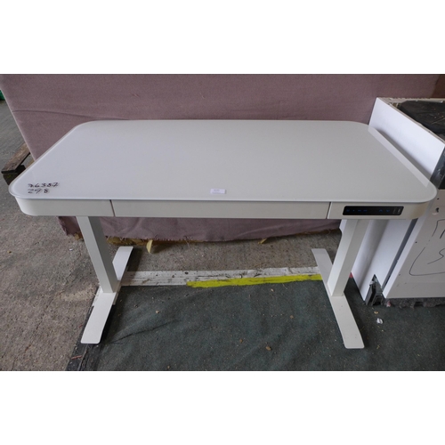 3245 - Airlift adjustable height desk by Seville Classics , original RRP £229.99 + VAT (298-259) *This lot ... 