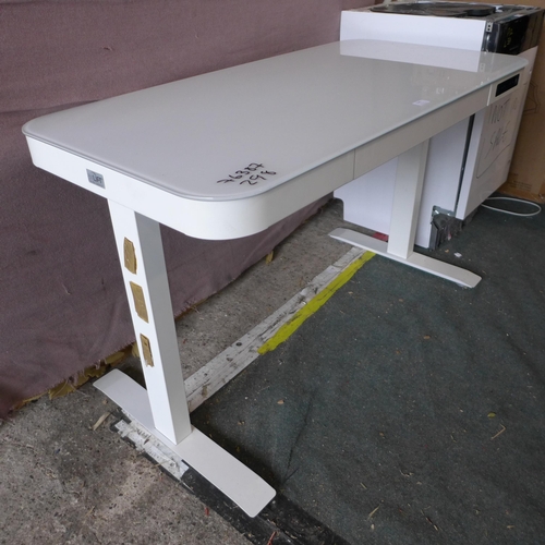 3245 - Airlift adjustable height desk by Seville Classics , original RRP £229.99 + VAT (298-259) *This lot ... 