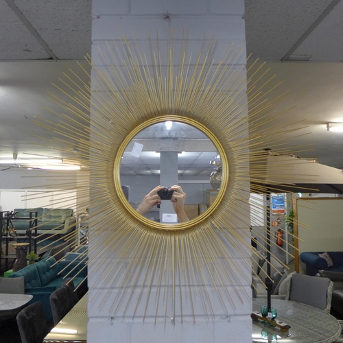 1528 - A gold sunburst mirror