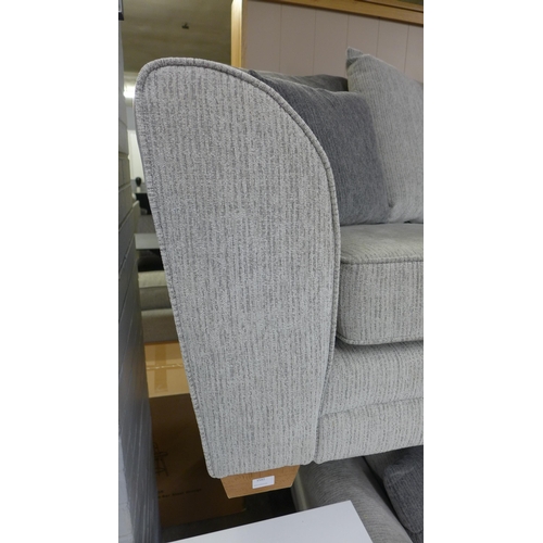 1542 - A light grey Dahlia four seater sofa and two seater