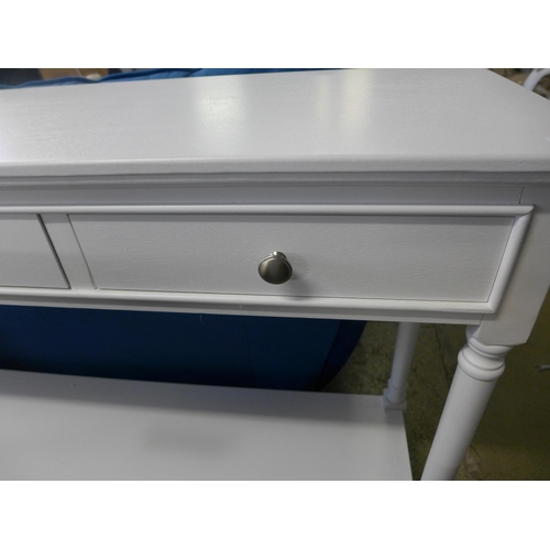 1602 - A white three drawer console table