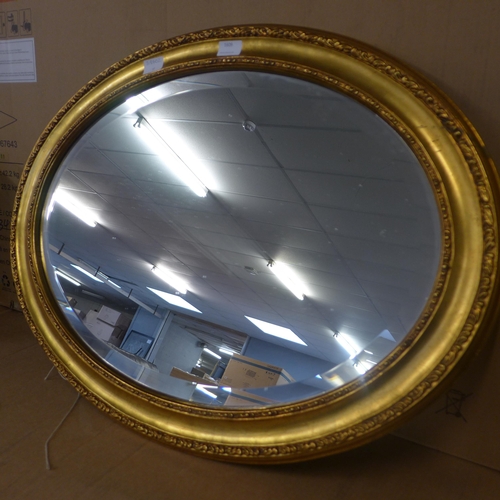 1609 - A gilt framed mirror