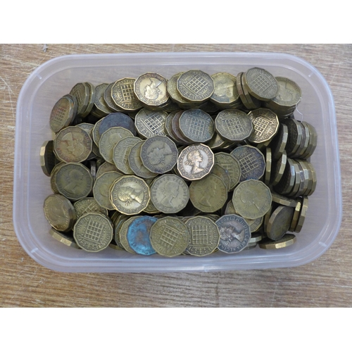 2114 - A tub of 3d threepenny bits, 2650g approx.