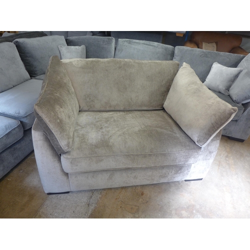 1443 - A Halley mink velvet love seat