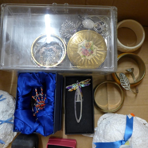 1052 - Jewellery, compacts, pin cushions and a musical decanter **PLEASE NOTE THIS LOT IS NOT ELIGIBLE FOR ... 