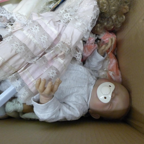 1065 - A collection of modern costume dolls and a Li-Lo teddy bear **PLEASE NOTE THIS LOT IS NOT ELIGIBLE F... 