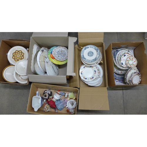 1071 - Five boxes of mixed china, including a character jug, ornamental figures and a collection of Pallisy... 