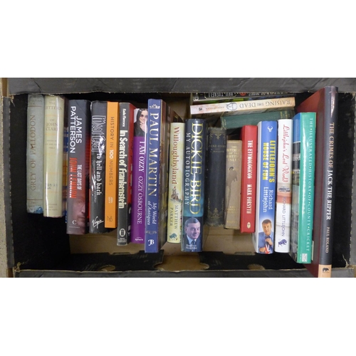 1073 - Two boxes of various books, antique guides, annuals etc. **PLEASE NOTE THIS LOT IS NOT ELIGIBLE FOR ... 