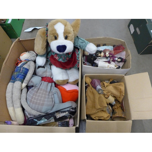 1075 - Three boxes of mixed soft toys and dolls **PLEASE NOTE THIS LOT IS NOT ELIGIBLE FOR POSTING AND PACK... 