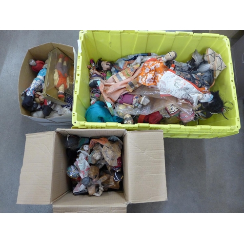 1079 - Three boxes of mixed dolls **PLEASE NOTE THIS LOT IS NOT ELIGIBLE FOR POSTING AND PACKING**