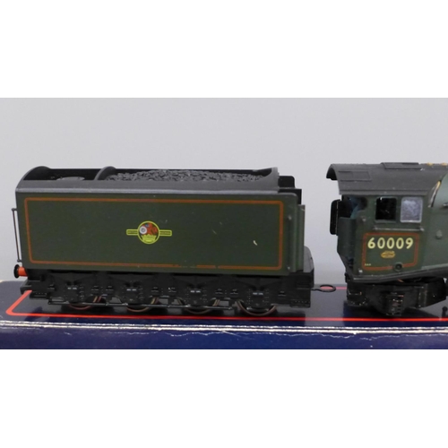 634 - A Bachmann OO gauge locomotive and tender, 31-951A Class A4 4-6-2 6009 Union of South Africa, in ass... 