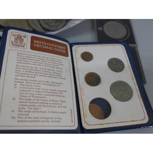 652 - Eighty-nine commemorative crowns and ten books of first decimal coins, 1971