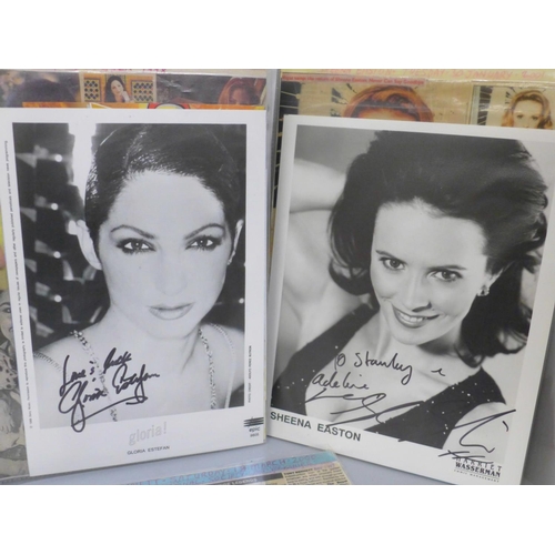 666 - Signed photographs; Tony Bennett, Gloria Estefan, Tom Paxton, Kid Creole, Sheena Easton, Lulu and Sh... 