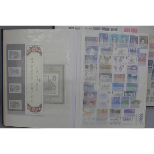 667 - Two albums of GB stamps, mainly mint, (machins and commemorative)