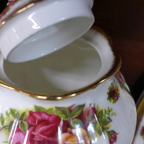 697 - Royal Albert Old Country Roses dinnerwares including seven dinner, six side, twelve tea plates, two ... 