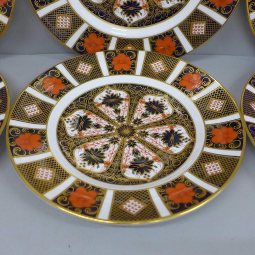 701 - Six Royal Crown Derby 1128 Imari side plates