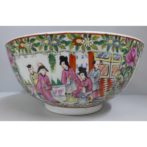 782 - A 19th Century Chinese Export famille rose fruit bowl, six character mark to base, 25cm