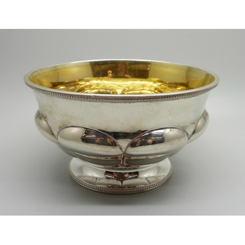 838 - A Victorian silver bowl with inner gilding, George Adams for Chawner, London 1861, hallmarks to the ... 