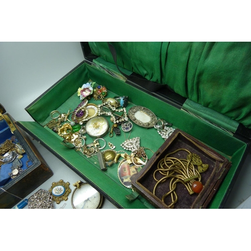 845 - Two jewellery boxes with vintage jewellery, etc.