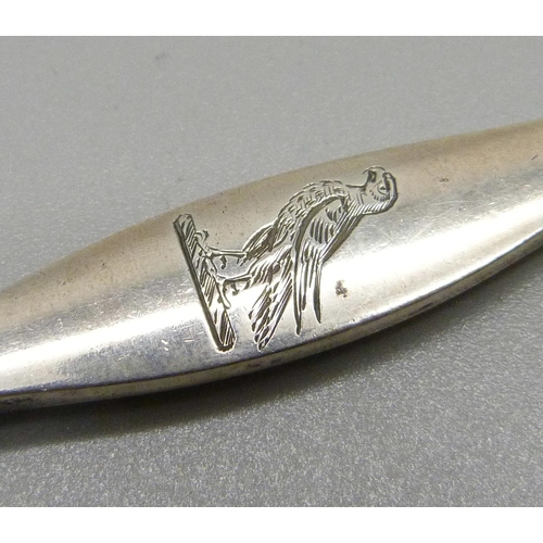 868A - A silver marrow scoop, crested, London 1908, 46g