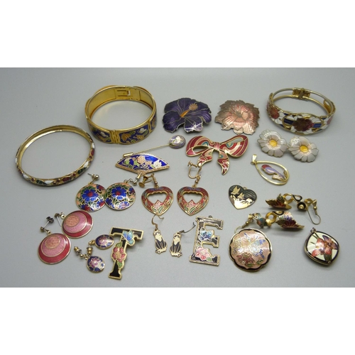 874 - Cloisonne jewellery