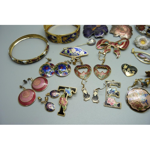 874 - Cloisonne jewellery