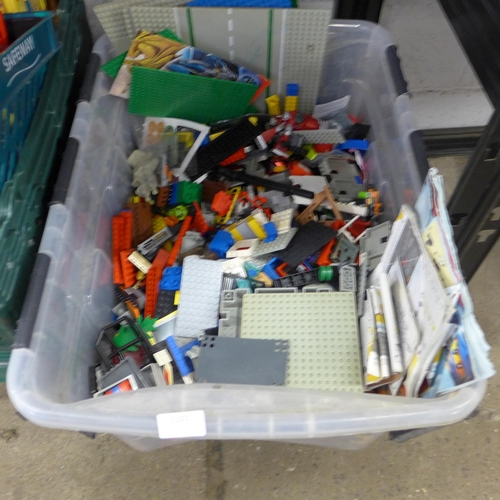 2102 - A box of Lego