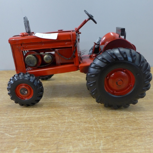 2123 - A tin plate tractor