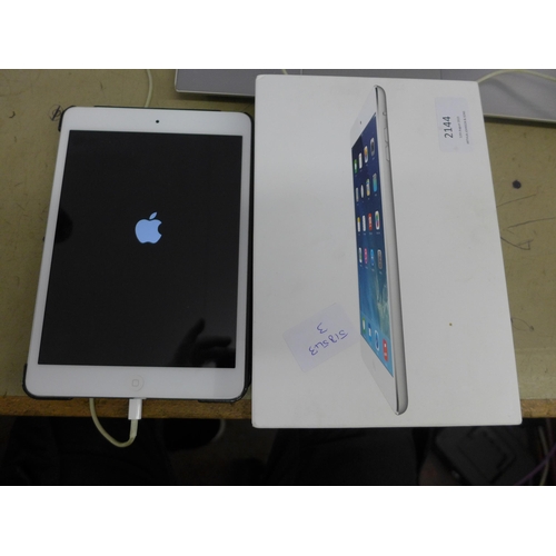 2144 - An Apple iPad mini with charger