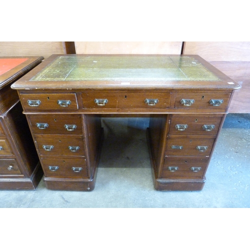 153 - A Victorian oak pedestal desk