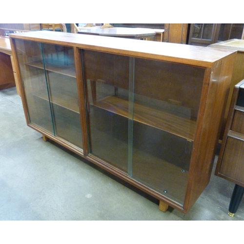 81 - A teak bookcase