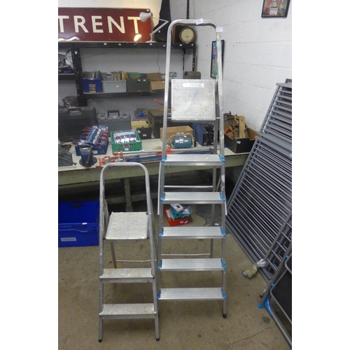 2407 - A 6-rung stepladder and 3-rung stepladder