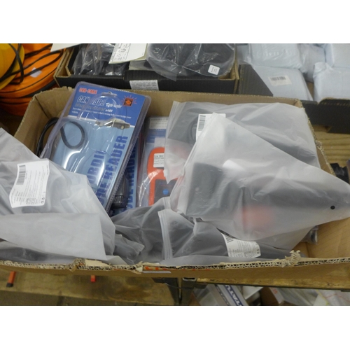 2415 - A box of car care items including an automotive error code reader and ice scraper etc