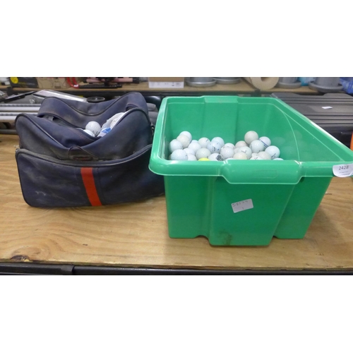 2428 - A quantity of golf balls