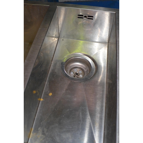 3021 - Ecuador 1.5 Bowl RVS U/mount Stainless Steel sink , Original RRP £250  inc. vat  (401 - 154)   * Thi... 